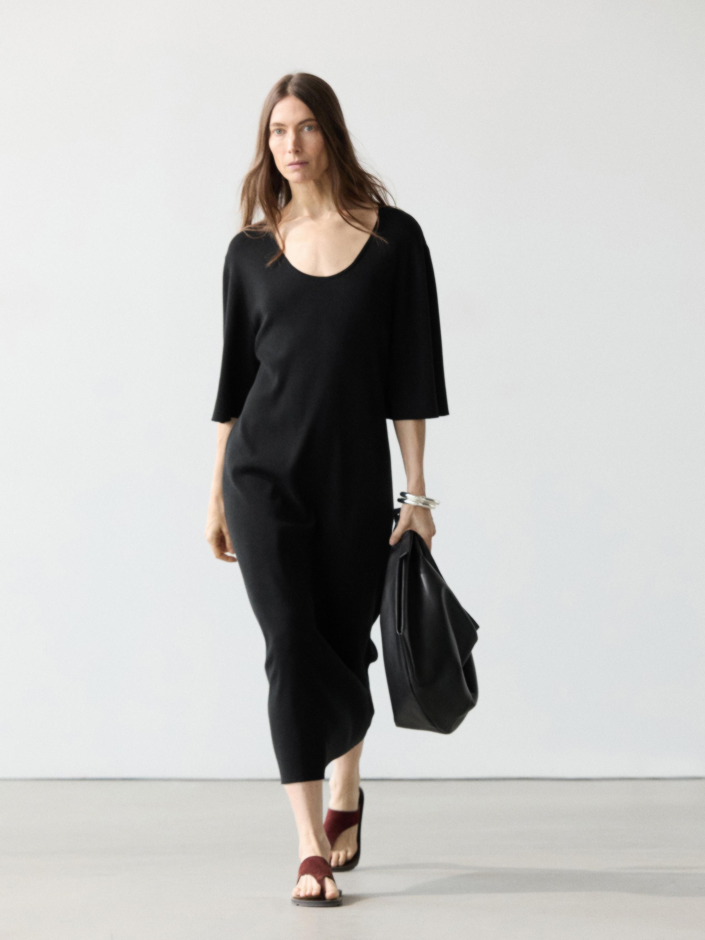 Robe midi détail manches